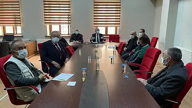 Çumra Belediye Başkanı Recep Candan, ilçedeki STK temsilcileriyle bir araya geldi
