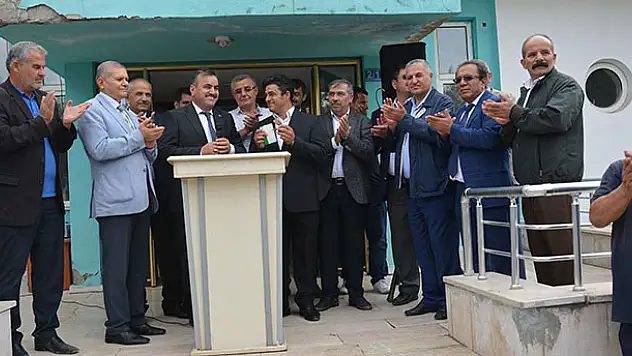 Çumra Belediyesi İçeriçumraspor Kulübü'ne takım otobüsü aldı