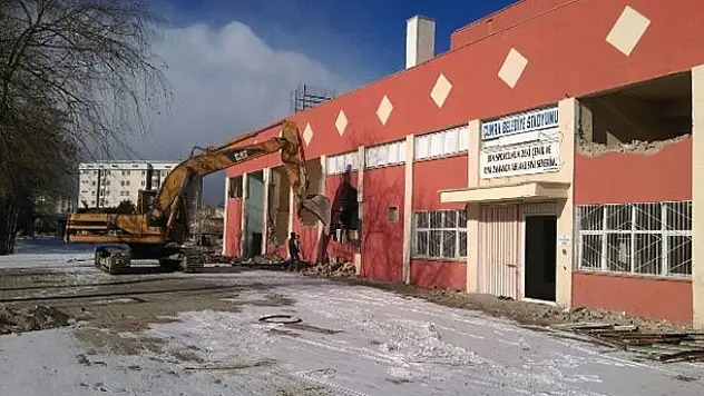 Çumra Şehir Stadyumu'nda Büyük Değişim Sürüyor