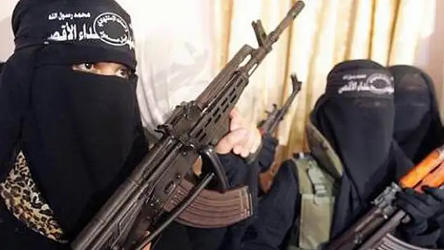 DAEŞ'in 10 kişilik kadın hücresi çökertildi