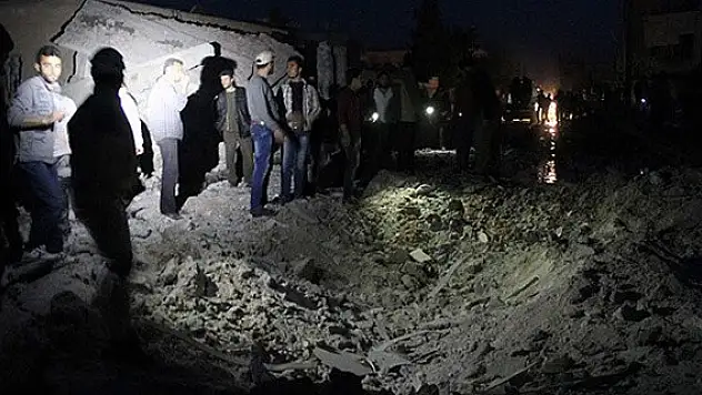 DAEŞ sınırda bomba patlattı
