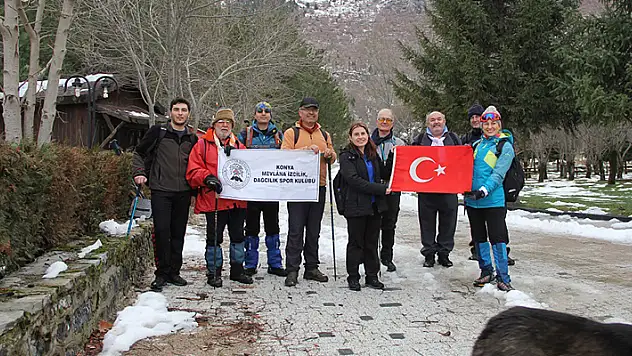 Dağcılık Kulübü üyeleri Seydişehir'de Ferzine Mağarası'na tırmandı
