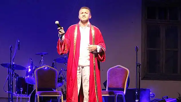 Dağıstanlı Sanatçı Ahmet Ahmedov Konya'da Konser Verdi