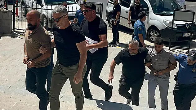 Damat, kayınpederi ve kayınbiraderinin tabancalarından çıkan 7 kurşunla öldü