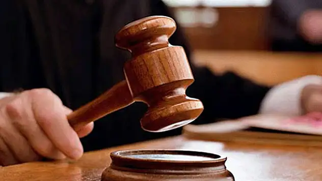 Danıştay'dan emsal karar: Bu bir suç… Memur mesai saati içinde…