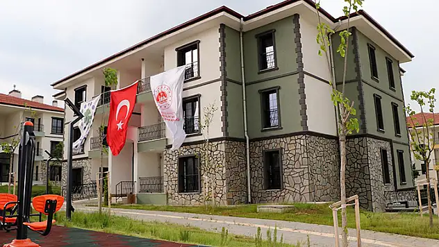 Dar ve orta gelirlilere yönelik 375 bin sosyal konut yapılacak

