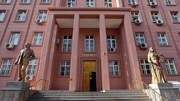 Darbe girişiminde Kara Harp Okulundan Genelkurmaya giden sanıkların cezaları onandı