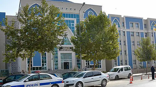 Darbe mesajını gizlice birliklere göndermişler