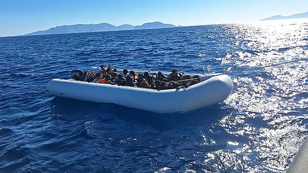 Datça açıklarında 25 kaçak göçmen kurtarıldı, 34 kaçak göçmen yakalandı
