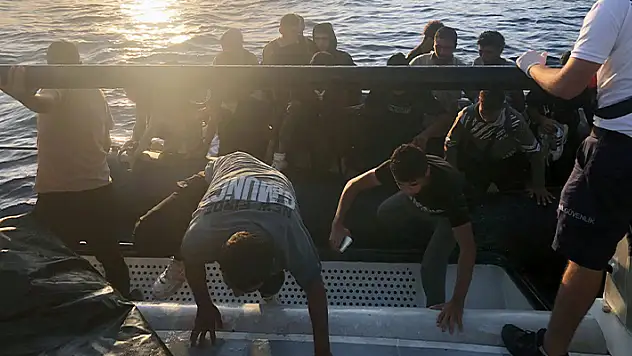 Datça'da 40 düzensiz göçmen yakalandı
