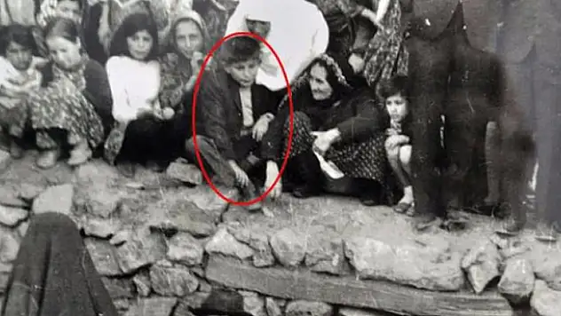 Davutların Ahmet'in sarı boyalı evi