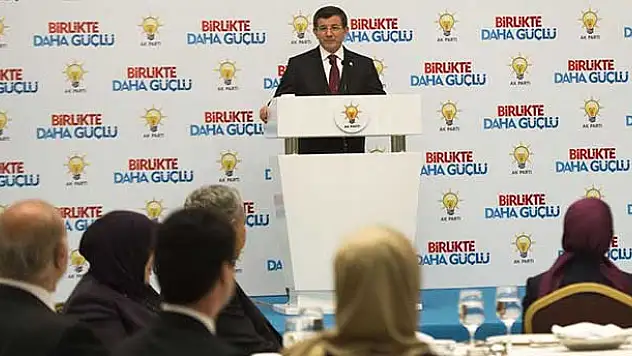 Davutoğlu, AK Parti milletvekilleriyle bir araya geldi