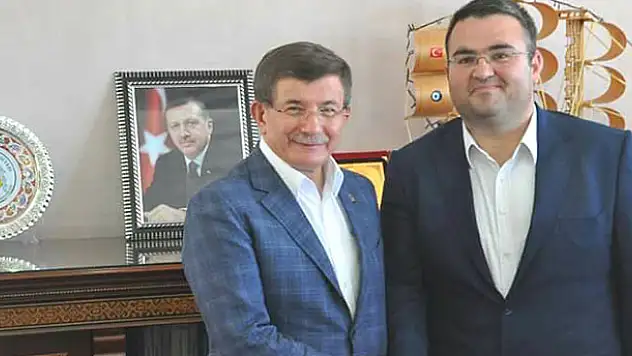 Davutoğlu'dan Yunak Belediyesine ziyaret