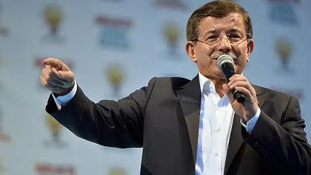 Davutoğlu: Durdurulan MİT TIR'larında ne olduğu kimseyi ilgilendirmez
