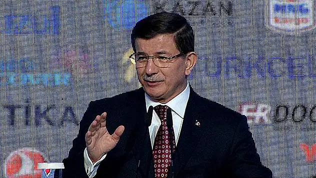 Davutoğlu: 'Kirli zihinlerin oyunlarına gelmeyin'