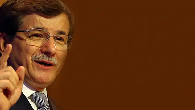 Davutoğlu'ndan 28 Şubat'a 'Erdoğan'lı gönderme