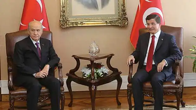 Davutoğlu'ndan Bahçeli'ye 3 teklif, 3 mesaj