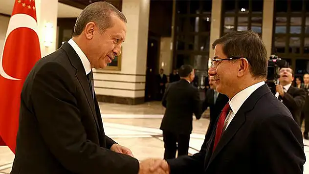 Davutoğlu'ndan Erdoğan'a torun tebriği