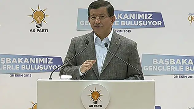 Davutoğlu'ndan gençlere nasihatlar