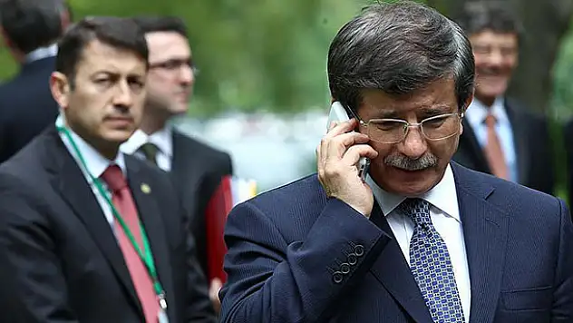Davutoğlu'ndan şehit ailelerine taziye telefonu