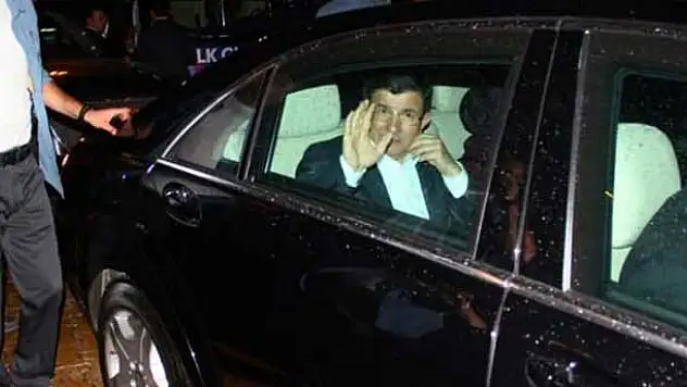 Davutoğlu: Olsaydı Fuat Avni memnun olacaktı