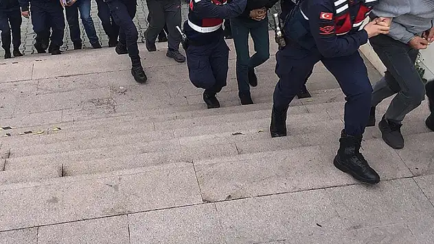 DEAŞ'ın finans kaynaklarına yönelik Konya'nın da olduğu 12 ilde düzenlenen operasyonda 26 zanlı yakalandı
