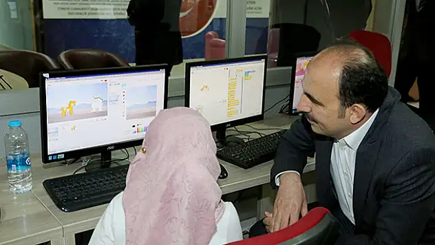 Dede Bahçesi Millet Kıraathanesi Konyalıların hizmetinde