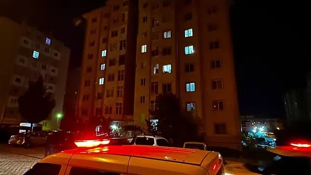 Dehşet saçan eski damat, camdan düşerek yaşamını yitirdi
