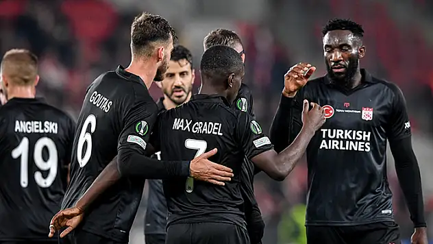 Demir Grup Sivasspor Avrupa Konferans Ligi'nde son 16 turunda

