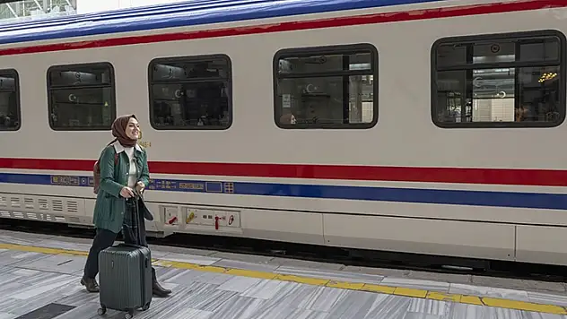 Demir yolu yolcu taşımacılığında 'iade işlem' ve 'bilet değişiklik' süreleri güncellendi

