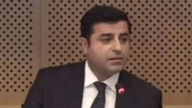 Demirtaş'ın fıkrasına kimse gülmedi