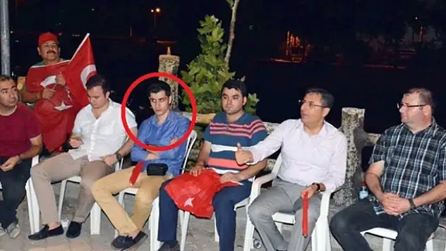 Demokrasi nöbetine katılan savcı gözaltına alındı