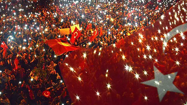 Demokrasi nöbetini kana bulayacaktı