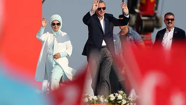 Demokrasi ve Şehitler Mitingi sosyal medyayı salladı
