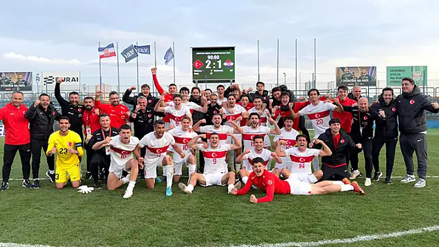 Deniz Ertaş'lı Milli Takım final biletini aldı