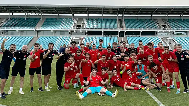 Deniz Ertaş'lı U19 Milliler şampiyon