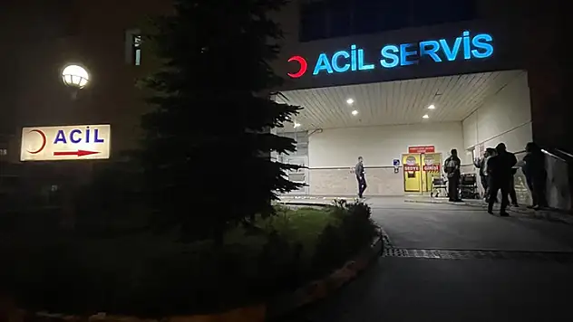 Denizli'de gıda zehirlenmesi şüphesiyle 40 kişi hastaneye başvurdu
