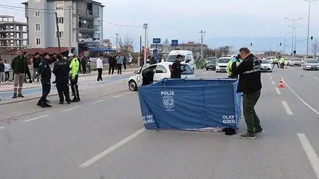 Denizli'de otomobilin çarptığı yaya hayatını kaybetti
