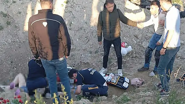 Denizli'de yoldan çıkıp takla atan motosikletteki 2 kişi öldü
