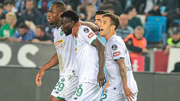 Deplasman golcüsü Diouf
