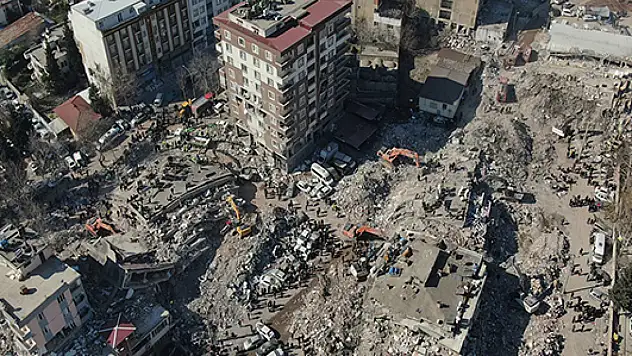 Deprem bölgesi için yeni karar! Elektrik ve doğal gaz borçları silindi

