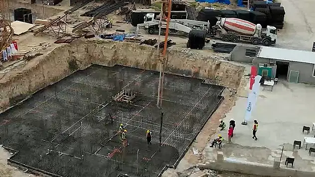 Deprem bölgesinde şu ana kadar 53 bin 830 konutun yapım süreci başladı
