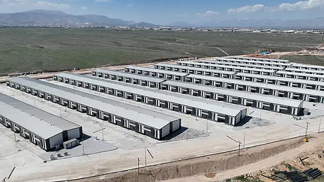 Deprem bölgesinin ekonomik kalkınması için 6,4 milyar dolarlık yurt dışı finansman sağlandı