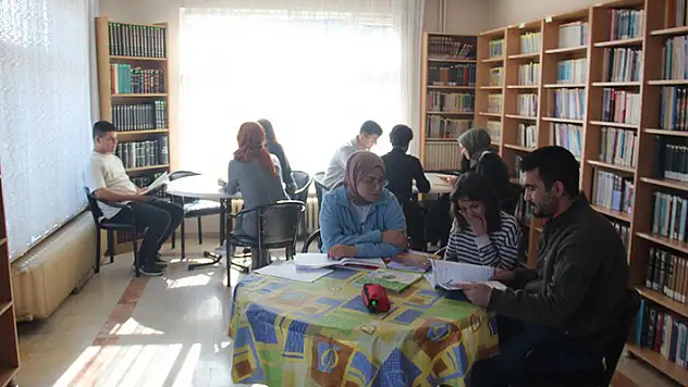 Deprem evlerini yıktı, hedeflerini yıkamadı
