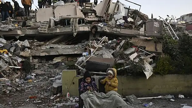 Deprem felaketinde 34'üncü gün: Can kaybı 47 bin 975'e yükseldi