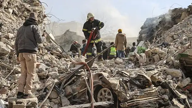 Deprem sonrası en çok merak edilen 7 soru! Şehri terk eden yardım alamayacak mı?
