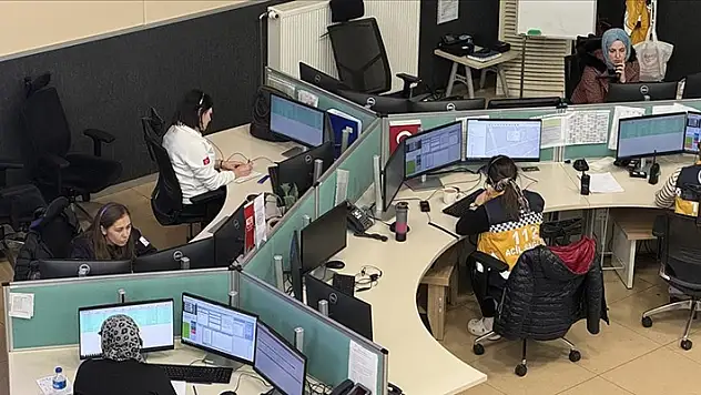 Deprem sonrası enkaz altındayken bile eşlerini, annelerini, babalarını düşündüler
