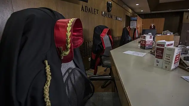 Depremde 115 kişinin öldüğü Penta Park Sitesi 1. ve 3. bloklara ilişkin yargılama sürdü