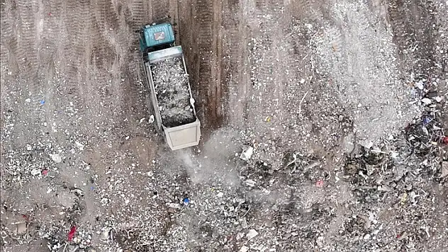 Depremde 35 kişinin öldüğü Ezgi Apartmanı'na ilişkin yargılama sürdü
