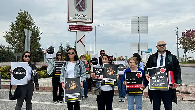 Depremde Alpargün Apartmanı'nda ölen 96 kişinin yakınları: Bilirkişi seçilen üniversitemize güvenimiz tam
